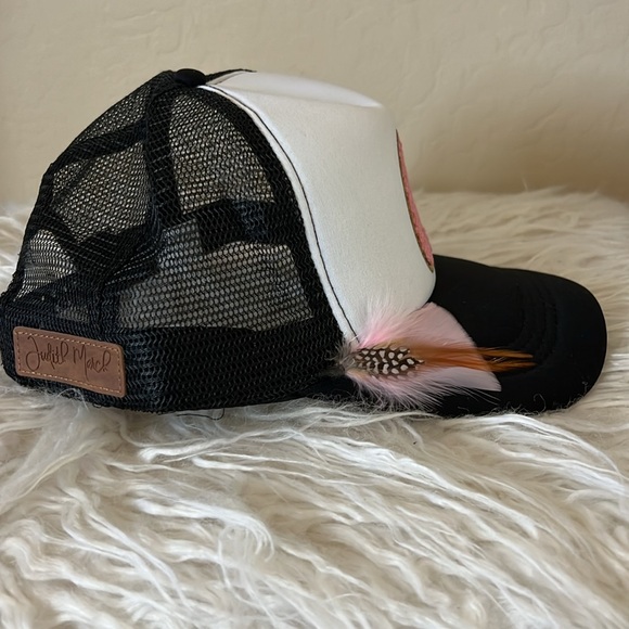 NWOT- Super Cute adjustable SnapBack trucker hat. Judith March. Never worn. - Picture 2 of 3
